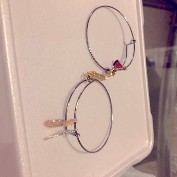 Home Basics Accessories - Brackets